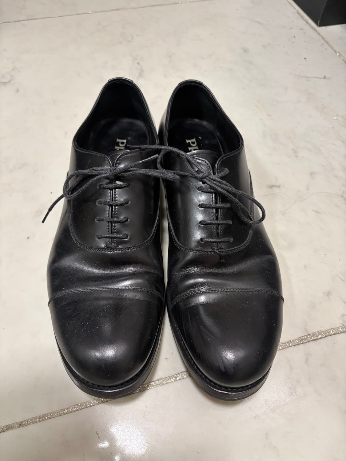 프라다 더비 상품이미지2