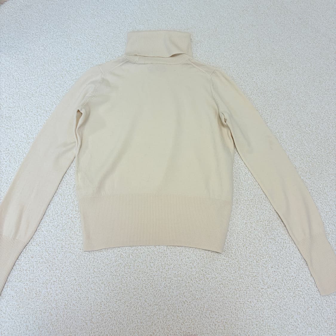 비비안웨스트우드 레드라벨 하이넥 니트 아이보리 상품이미지5