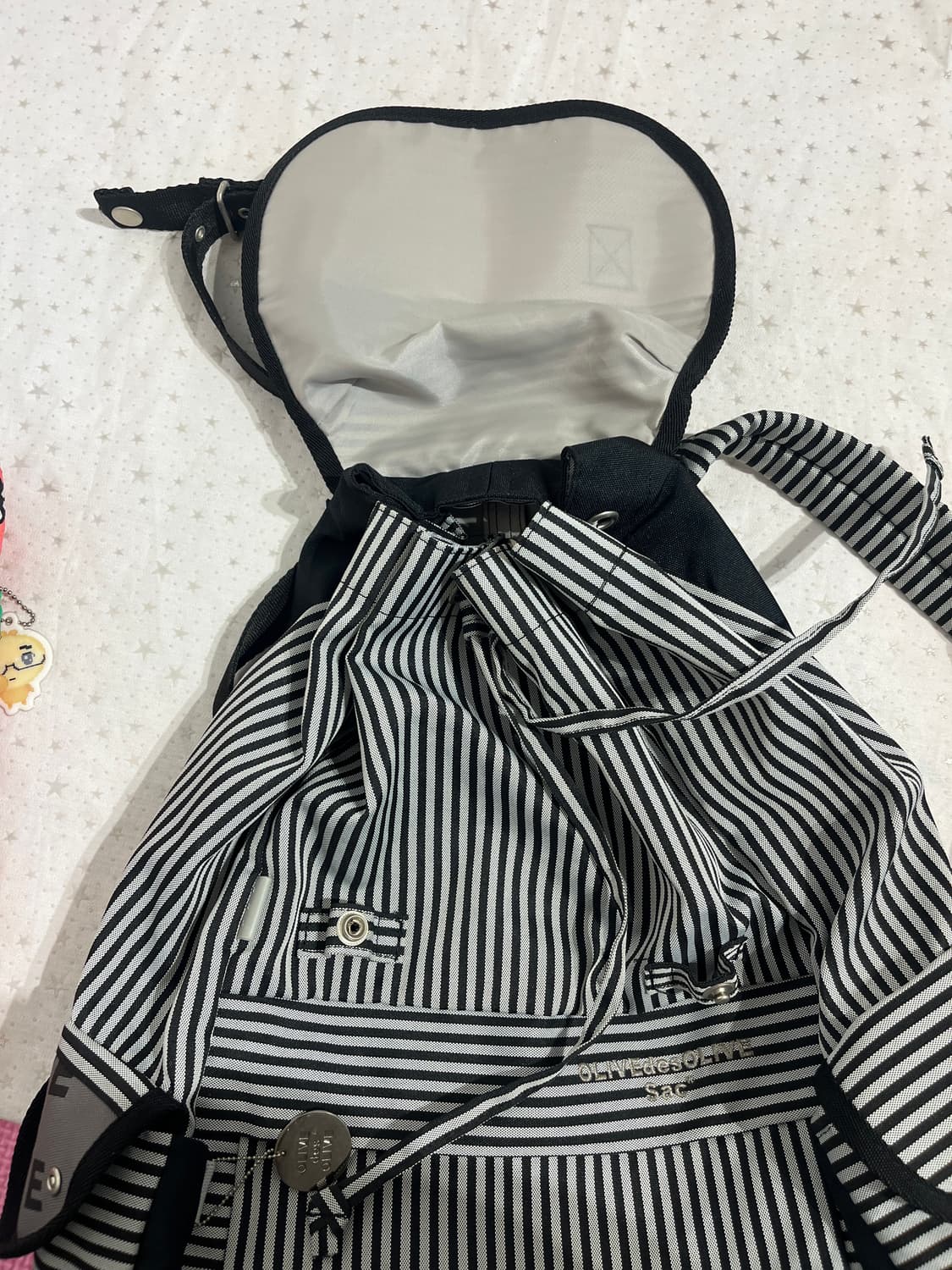 olivedesolive 블랙 스트라이프 백팩  상품이미지8