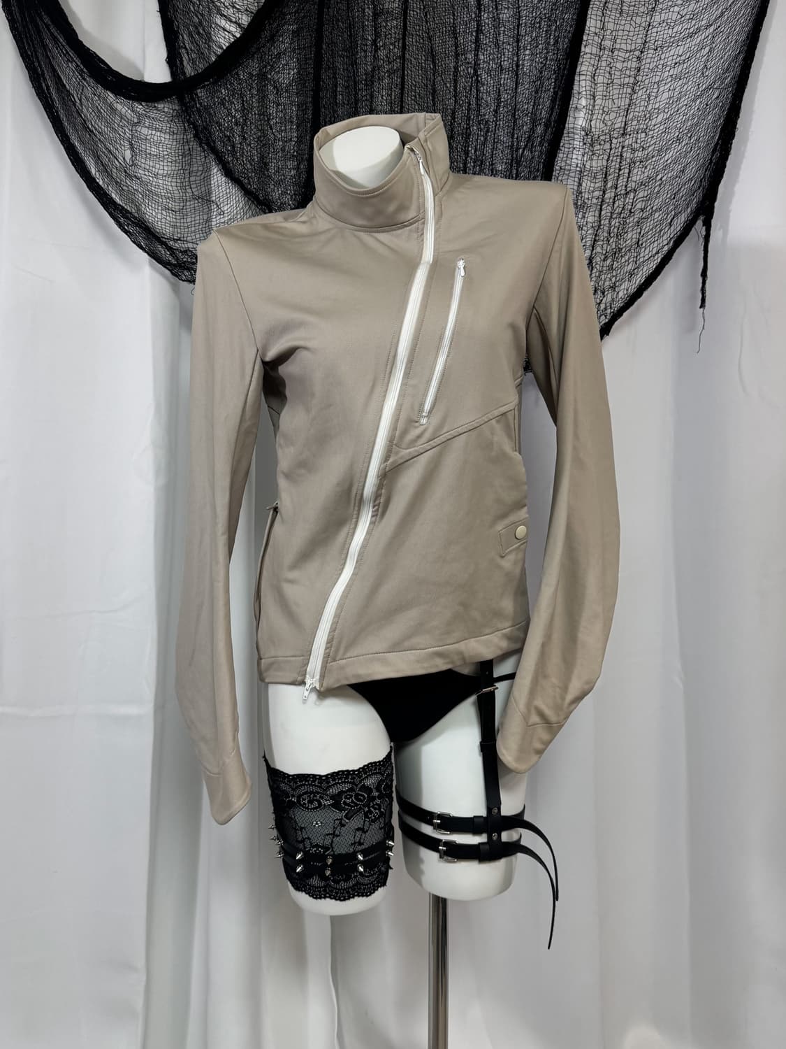 beige zip up 상품이미지1