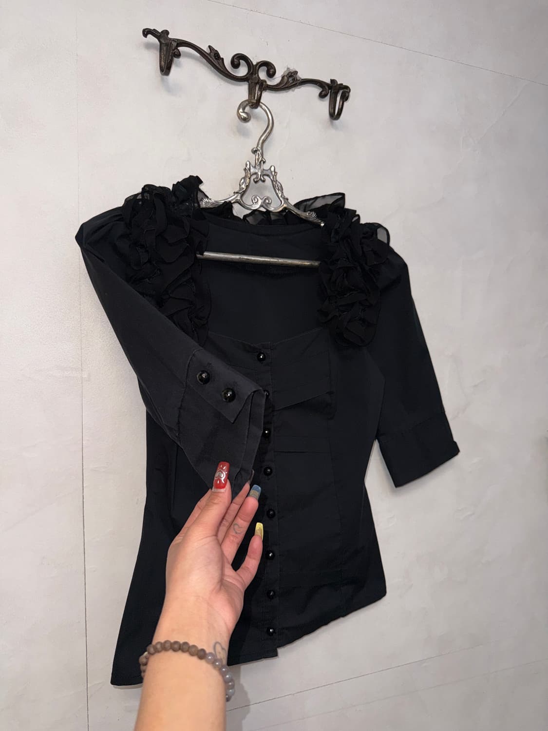 Black pin tucked dot ruffle button bl 상품이미지5