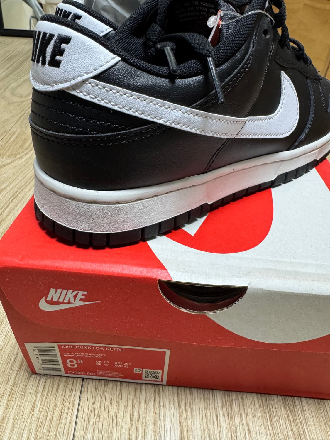 나이키 덩크 로우 레트로 블랙 화이트 265 상품이미지2