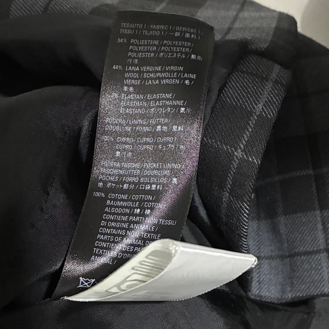 [48] 발렌시아가 19FW 타탄 체크 패치 블레이저 자켓 상품이미지8