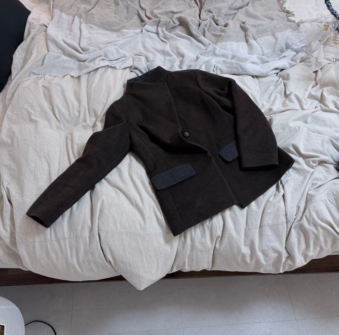 JB리파인 하이넥 자켓 새제품 (정가78만원,택잇음, 착샷o) 상품이미지3