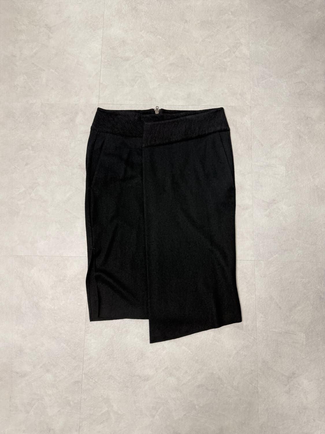 헬무트렝 텍스처드 울 미디 스커트 블랙 상품이미지1