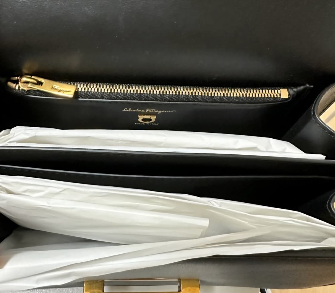 페라가모 간치니  숄더백  상품이미지2