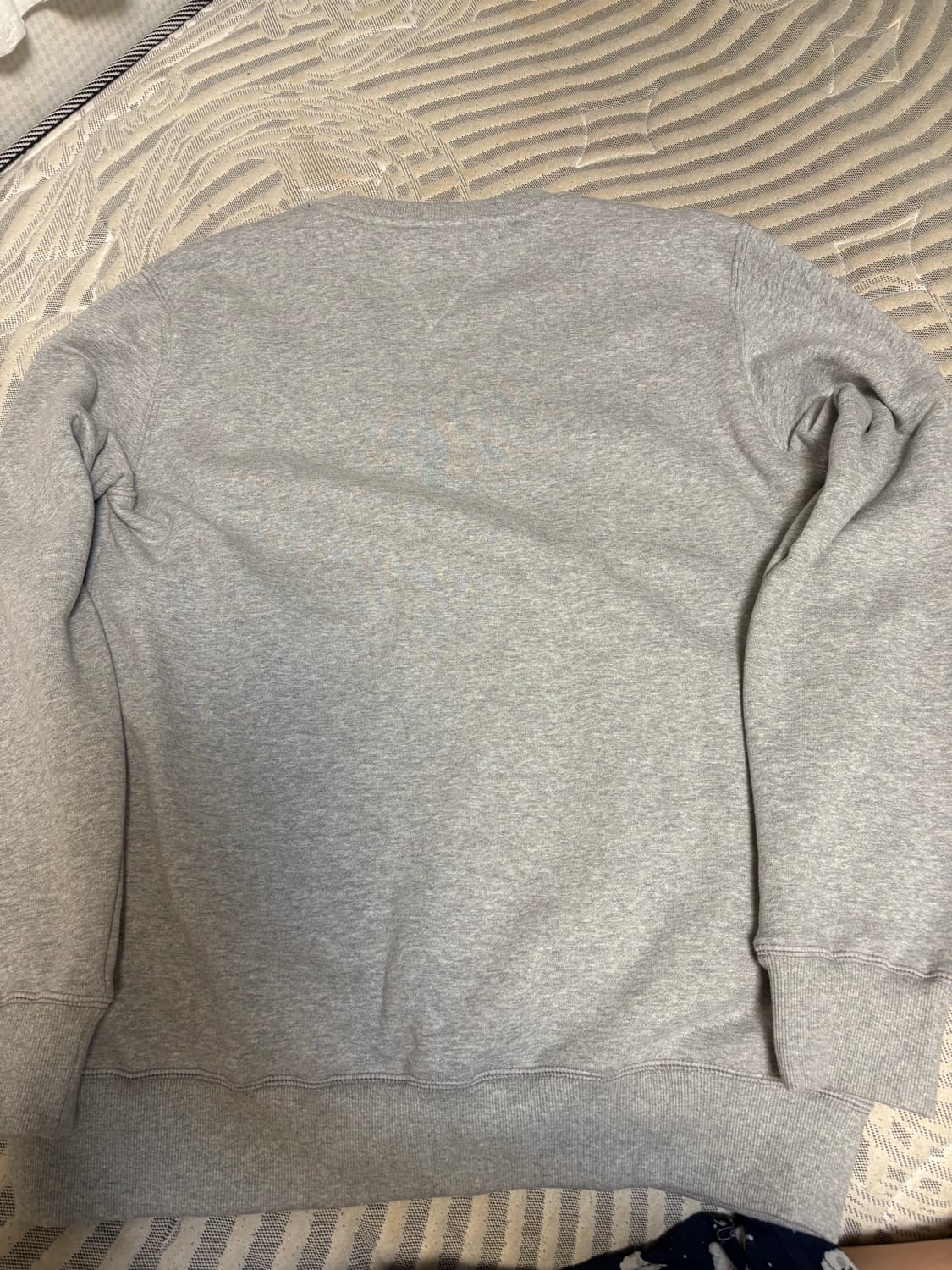 타미힐피거 맨투맨 새 제품 L 상품이미지3