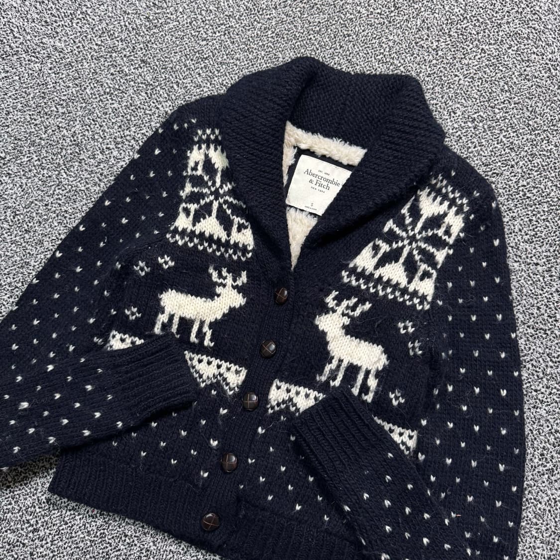 Name : 아베크롬비 딥네이비컬러 크롭 노르딕 쉐르파 가디건 :)  상품이미지3