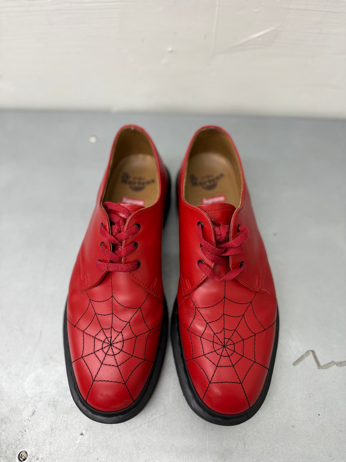 슈프림 x 닥터마틴 22ss spiderweb red 상품이미지3