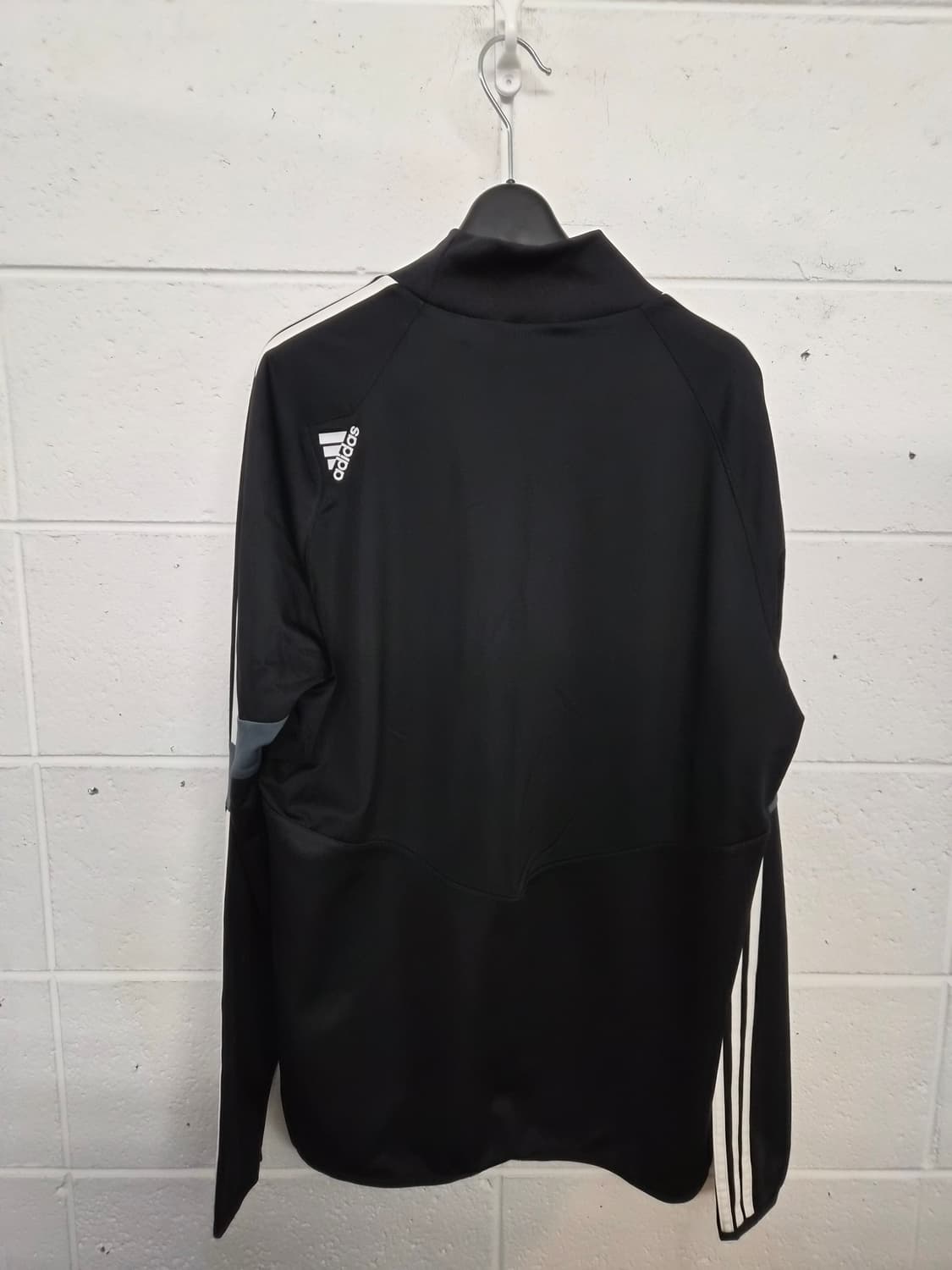 110) 아디다스 레알마드리드 챔스 트레이닝탑 팝니다 상품이미지2