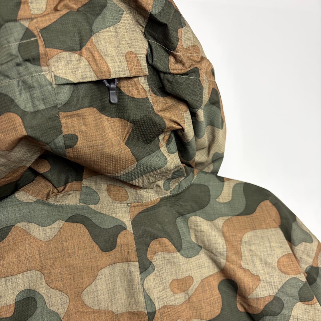 아디다스 카모 패턴 바람막이 자켓 상품이미지10