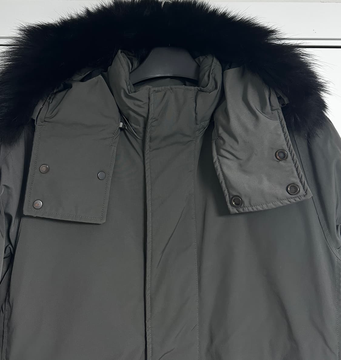 [띠어리] 남성 구스 롱패딩 상품이미지5