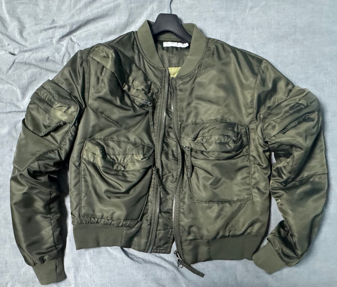 Kzby/ 토프 포켓  크롭 MA-1 / XL 상품이미지3