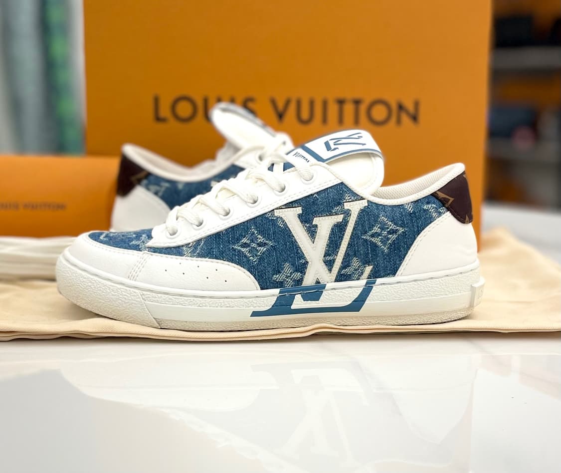 (37) 루이비통 찰리 여성 스니커즈 상품이미지1