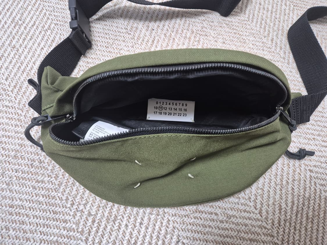 메종 마르지엘라 카키 슬링백 웨이스트백 상품이미지3