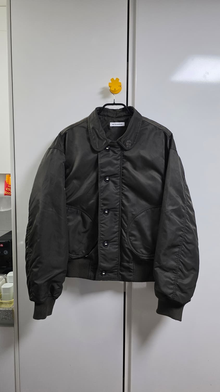 밈더워드로브 나일론 데크 봄버 자켓 카키 상품이미지1