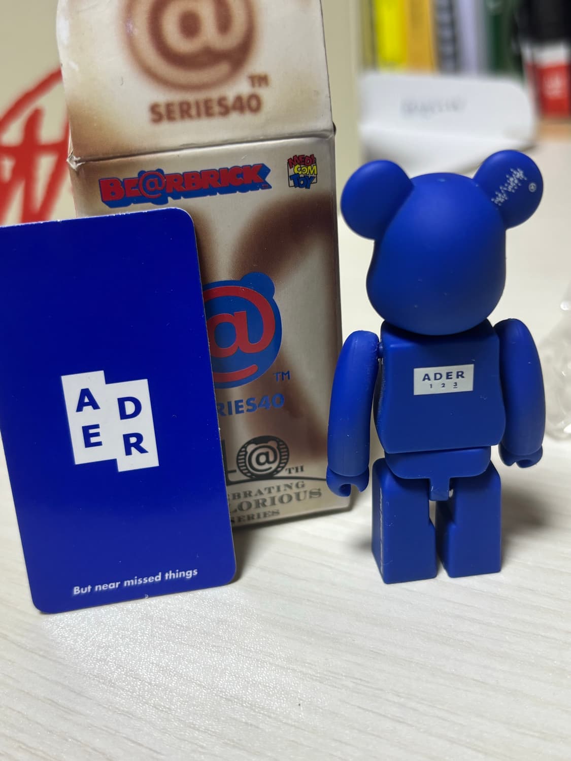 아더에러 베어브릭 100% 상품이미지3