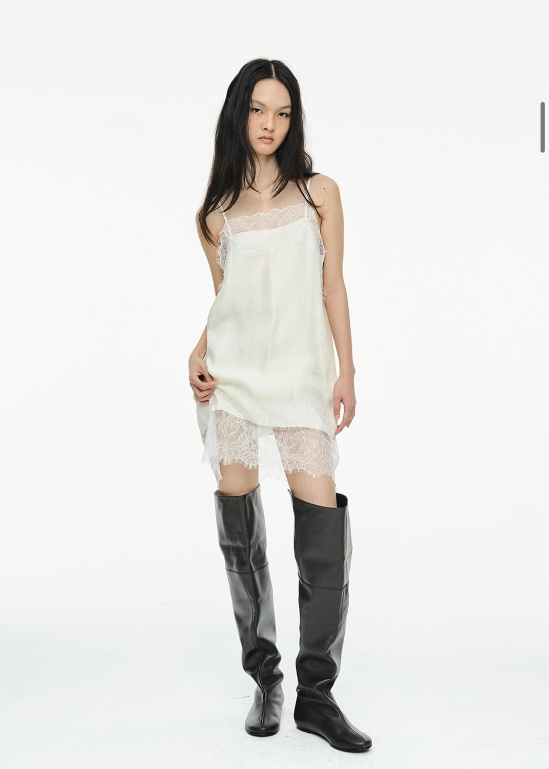 [새상품] 세릭 레이스 원피스 Lace Slip Dress 상품이미지2