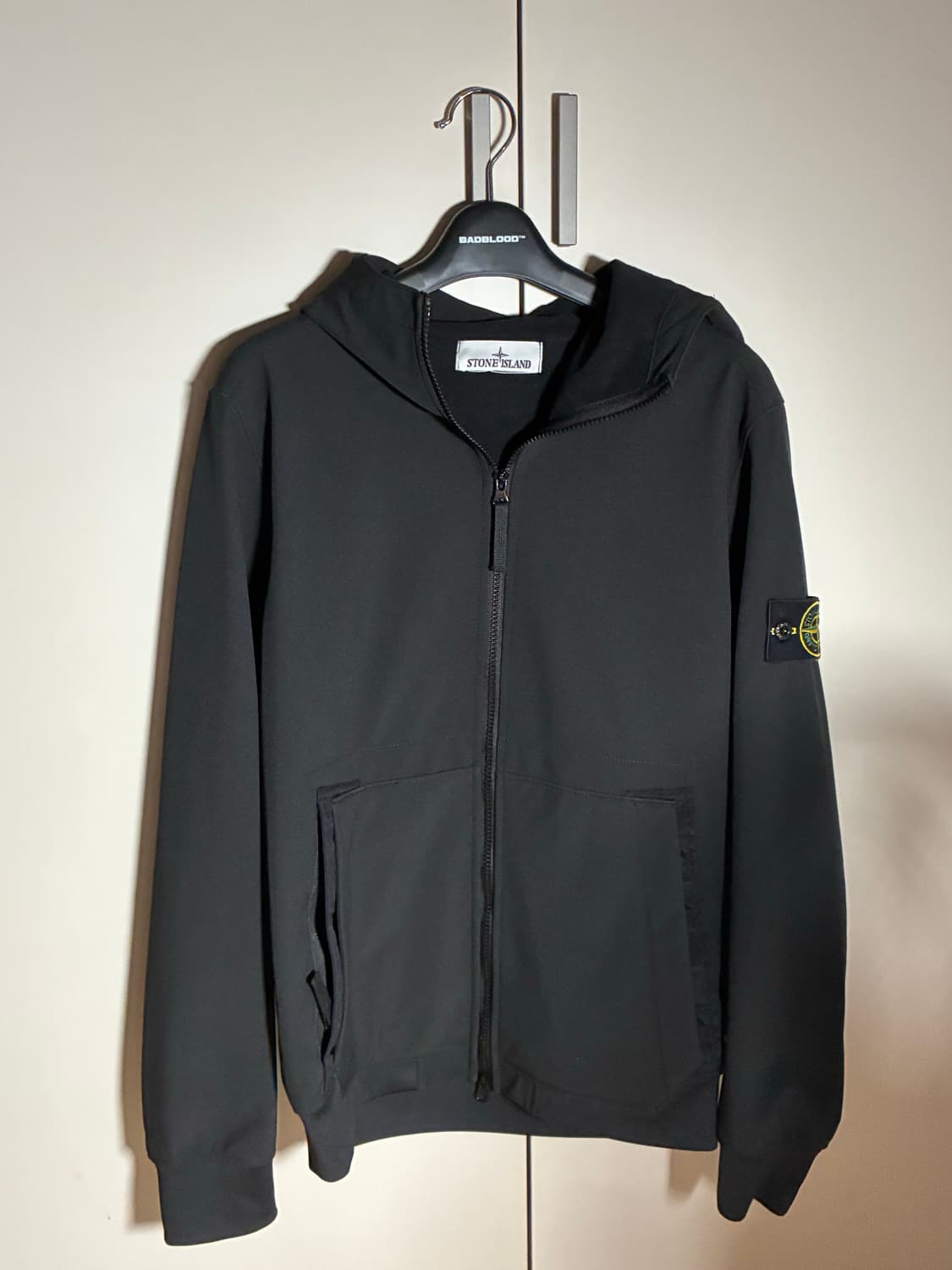 스톤아일랜드 소프트쉘 22fw s사이즈 상품이미지1