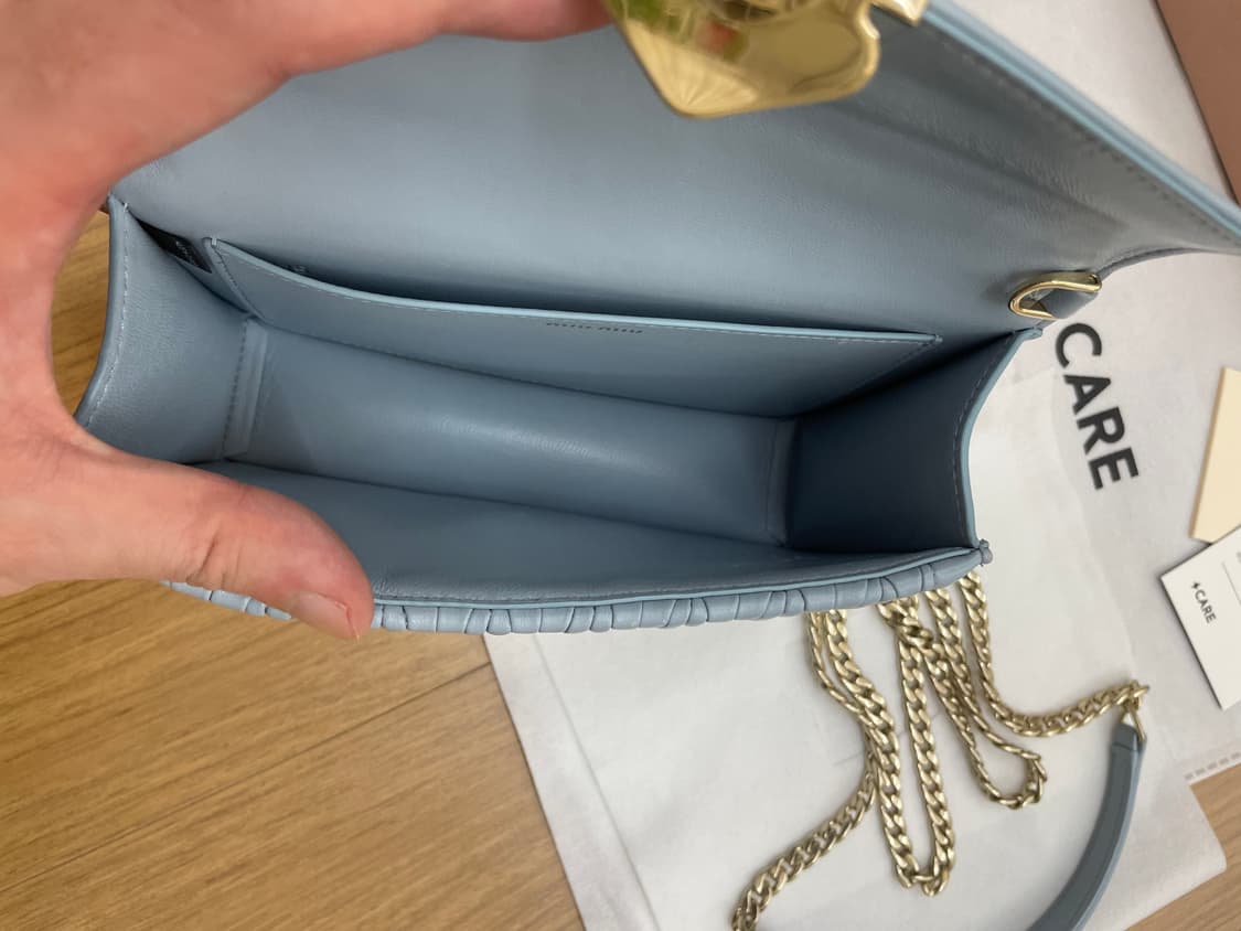 미우미우 마테라쎄 체인 크로스백 상품이미지8