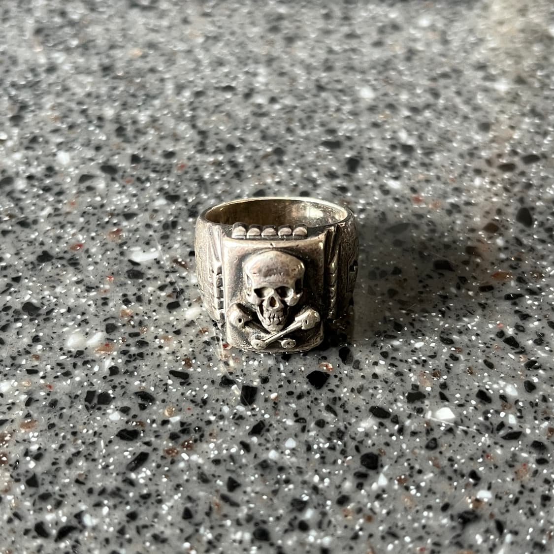 네이버후드 스컬 실버링 상품이미지1