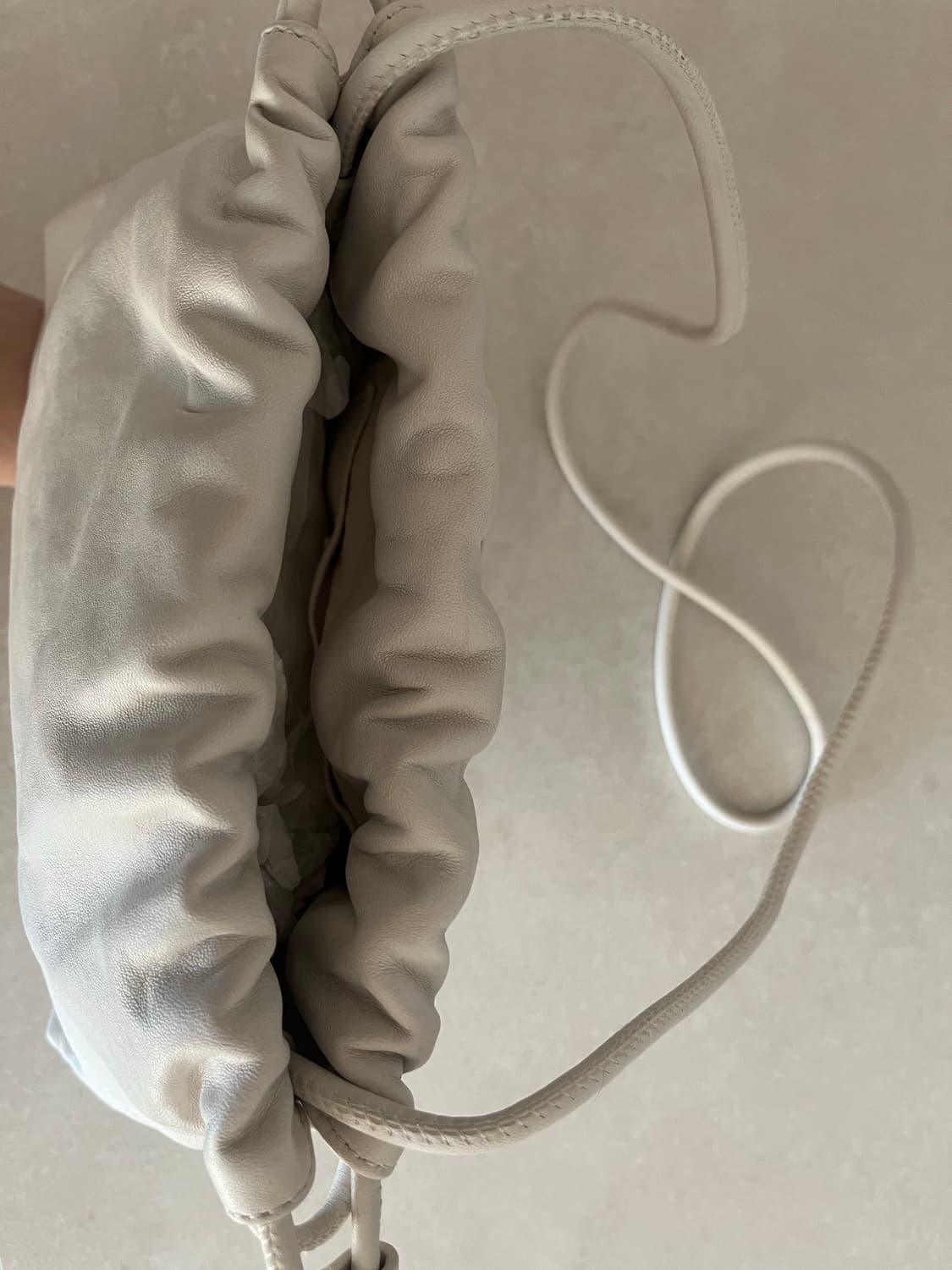 코스 카바텔리 가방 화이트 상품이미지9