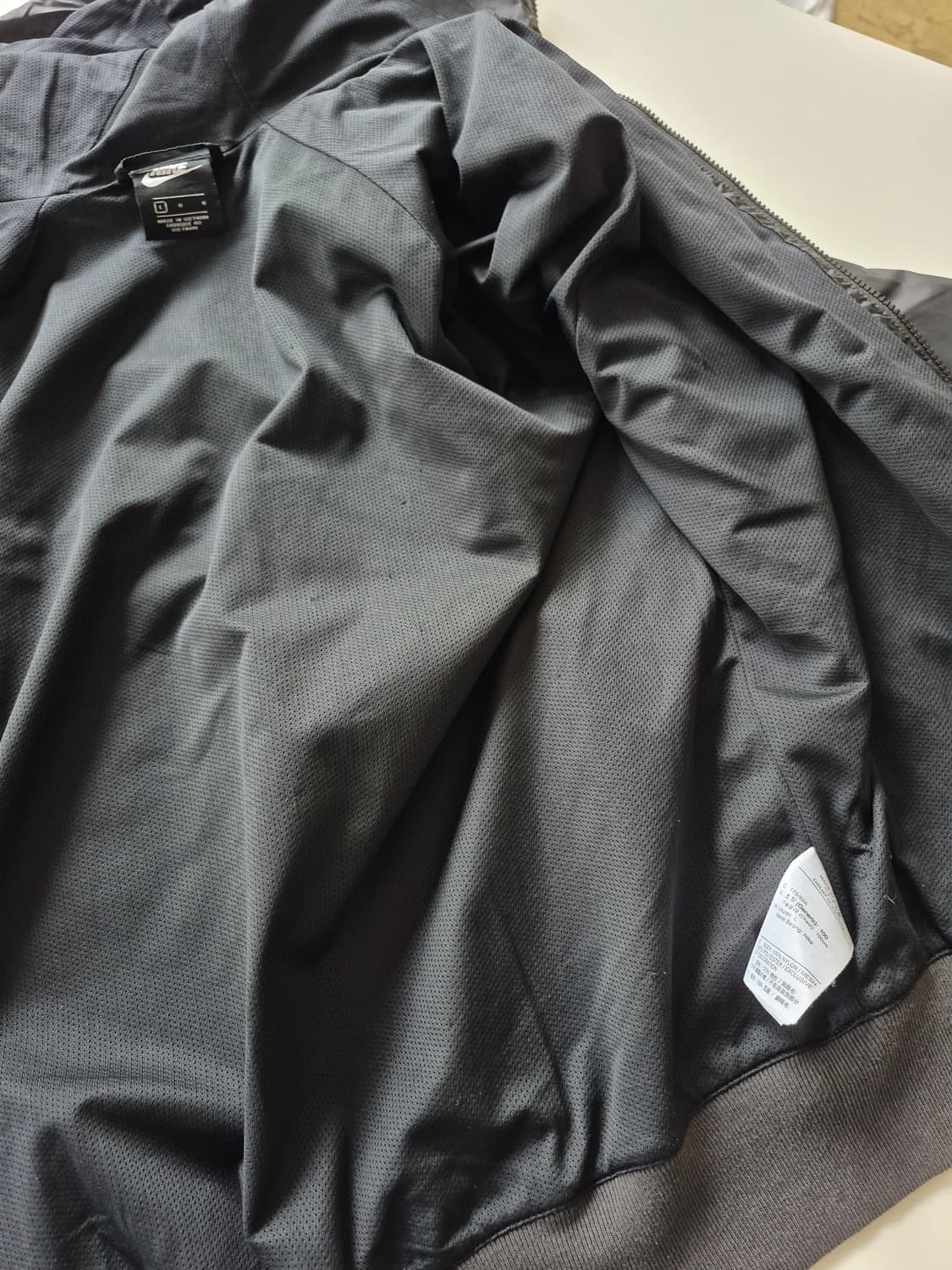 나이키 블랙 바람막이 후드집업 상품이미지6