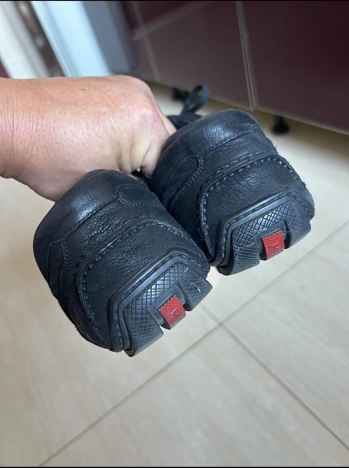 프라다 빈티지 스니커즈 7.5 상품이미지6