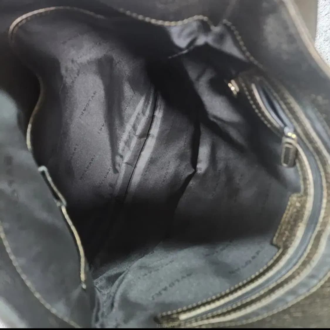 불가리 크로스백 상품이미지9