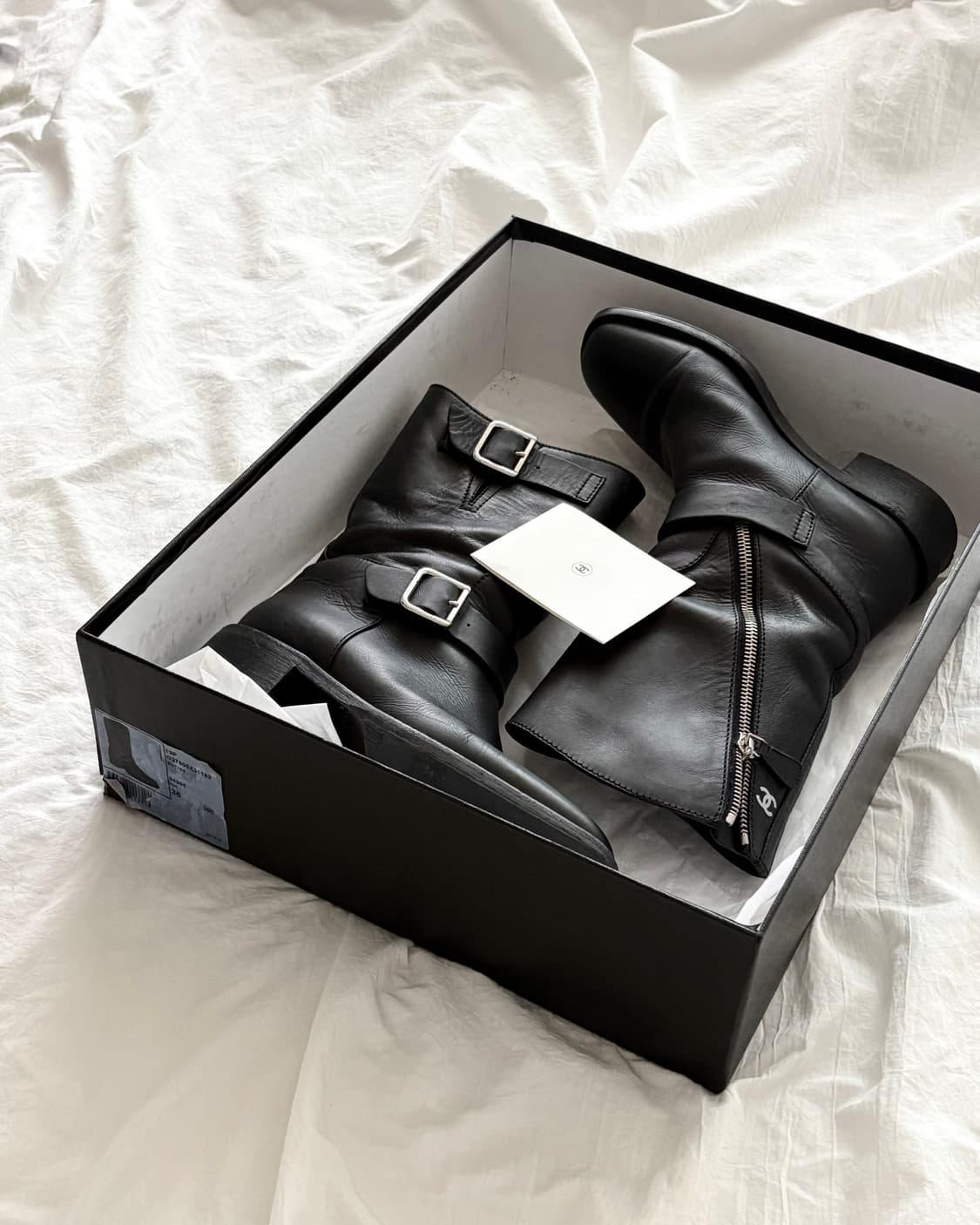 CHANEL 샤넬 CC 로고 버클 미들 엔지니어 부츠 36C 상품이미지2