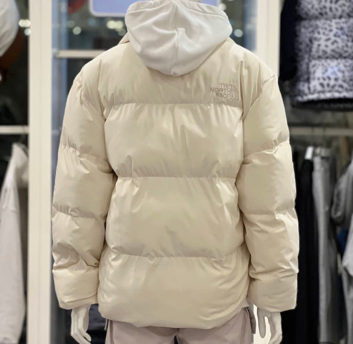 노스페이스 화이트라벨 리버턴 온 볼 자켓 아이보리 M 상품이미지3