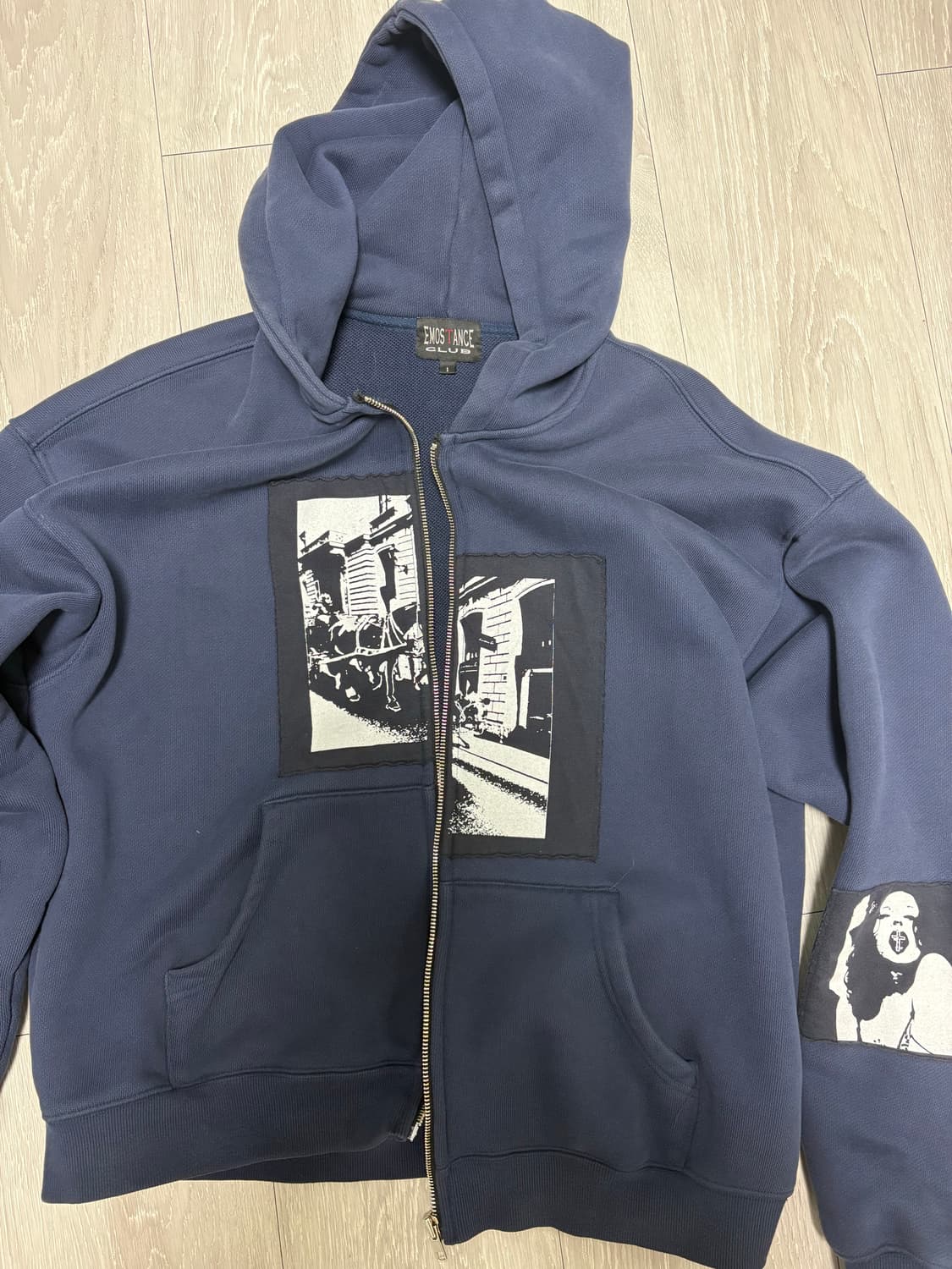 에모스탠스 네이비 후드 상품이미지2