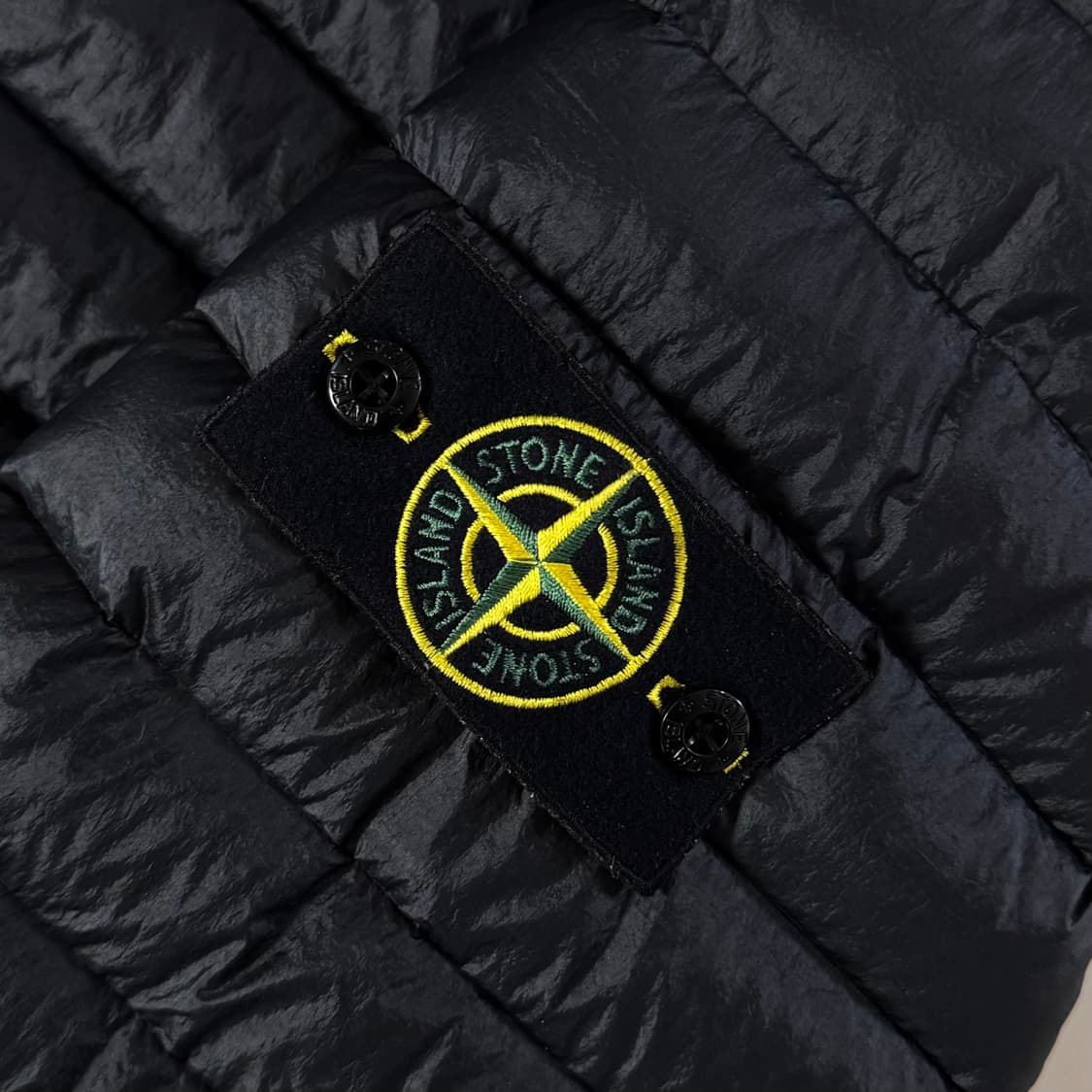 [XXL/당일출고]스톤아일랜드 룸우븐 경량패딩 상품이미지4