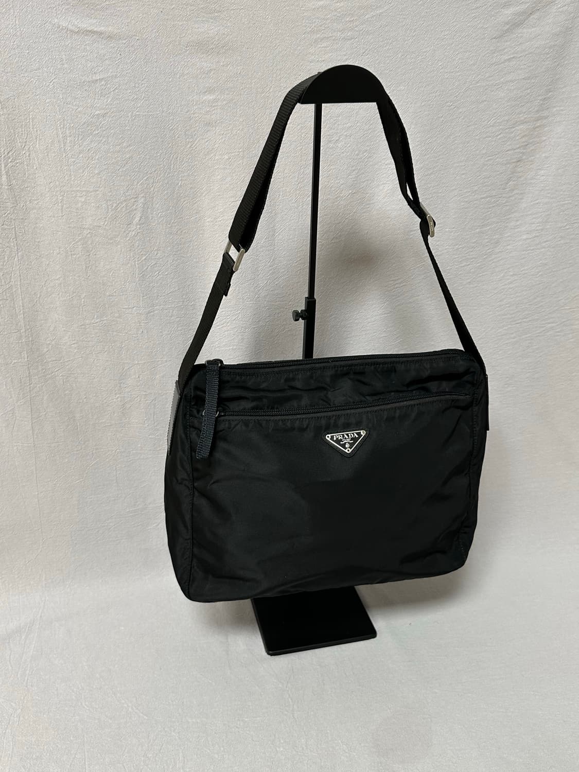 남녀공용 프라다 블랙 포코노 크로스백 나일론 숄더백 상품이미지2