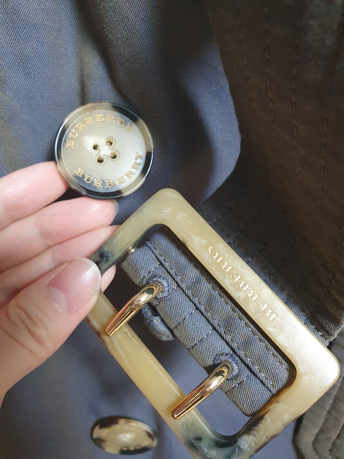 버버리 런던 미스틱 카키 스모키 트렌치코트 S 상품이미지4