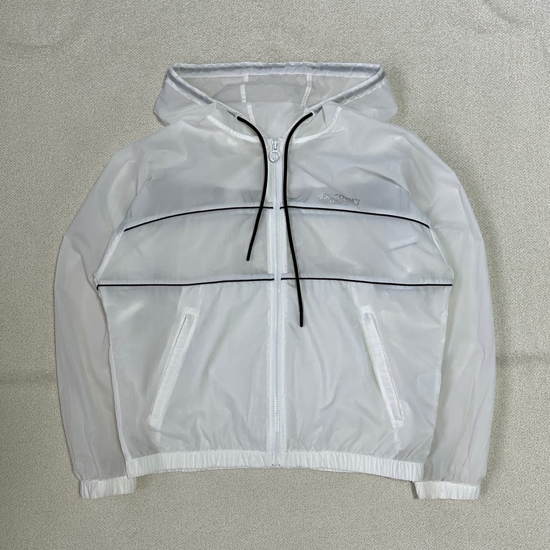 디스커버리 로고플레이 숏기장 바람막이 상품이미지2