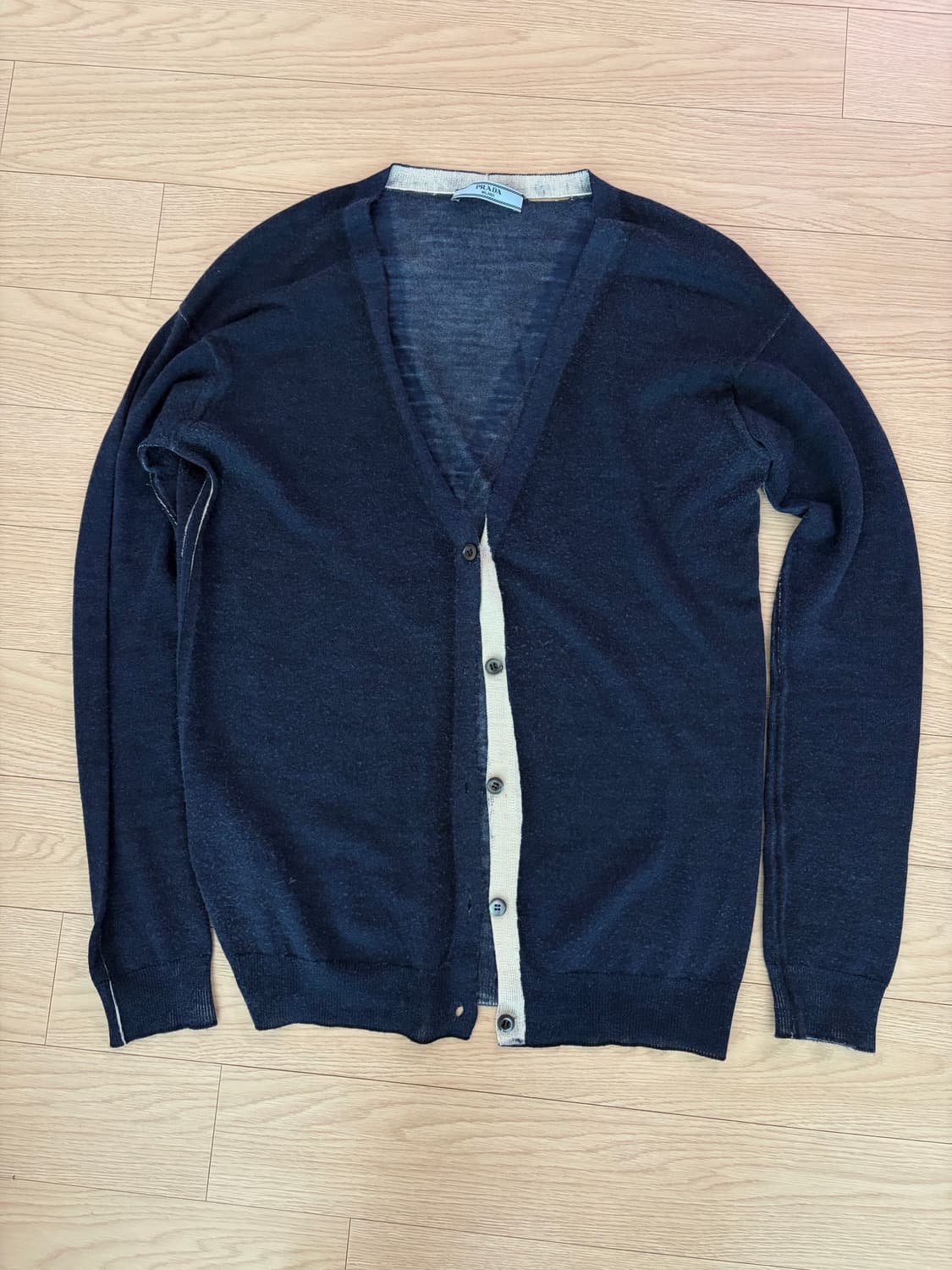 Prada V neck Cardigan 상품이미지1