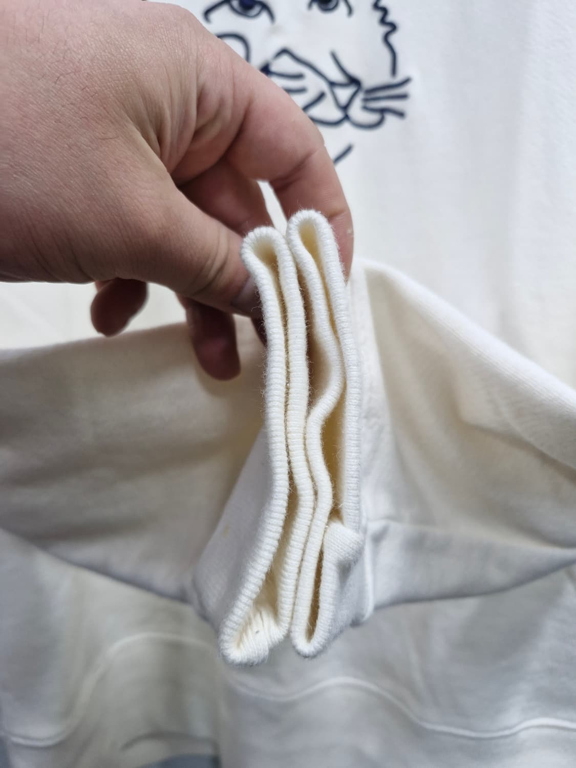 100L 메종키츠네 폭스헤드 맨투맨 아이보리. 상품이미지4