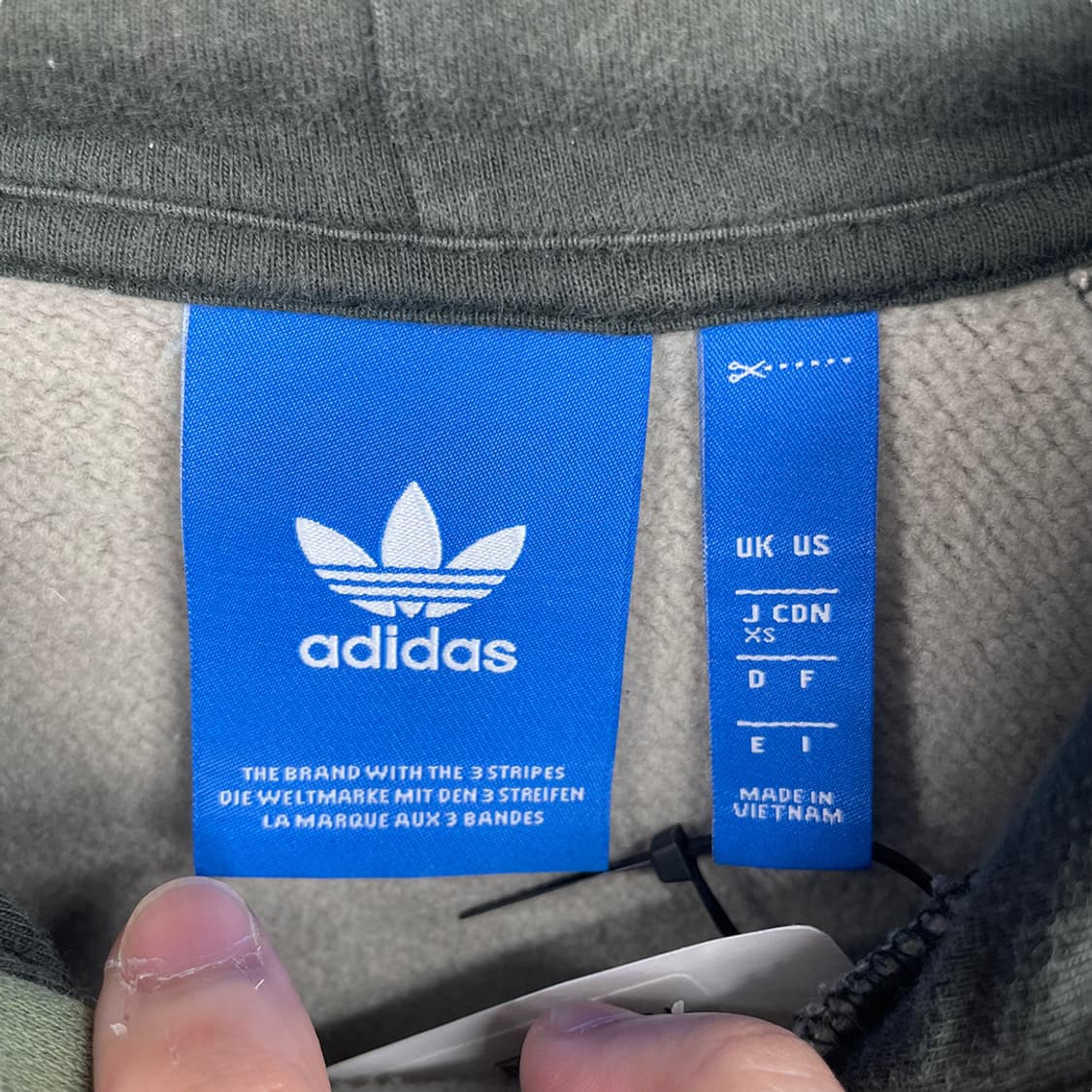 아디다스 빅로고 카모 후드 상품이미지5