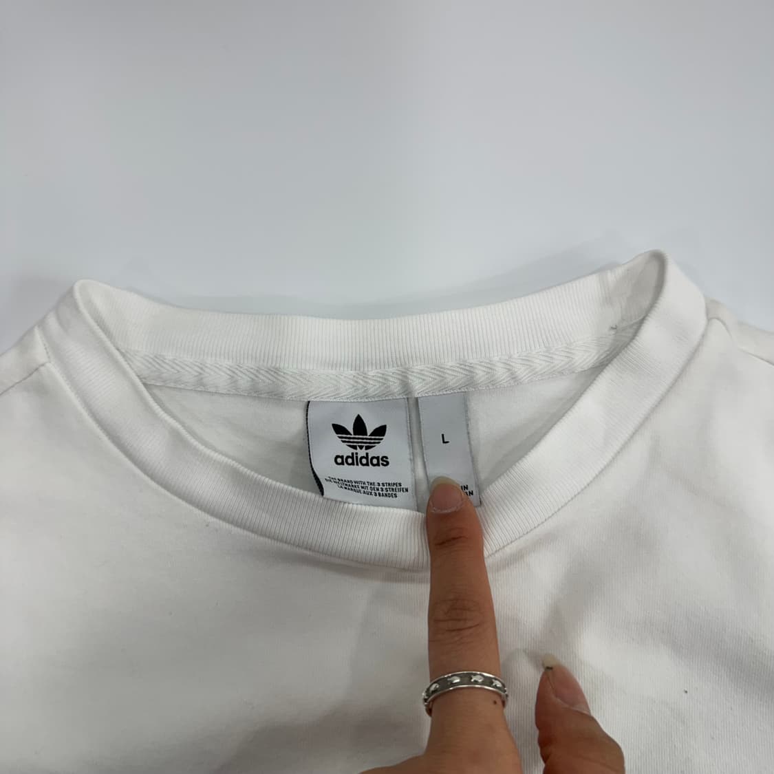 Adidas 아디다스 파이어로고 화이트 반팔 상품이미지5