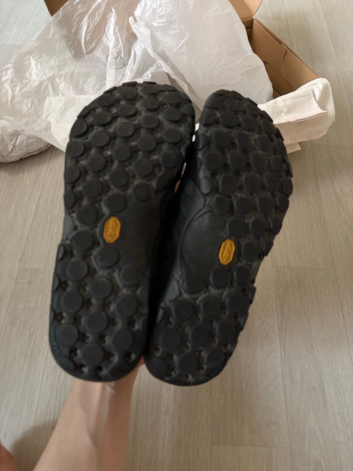 뉴발란스 이세이미야케 MT10O 상품이미지3