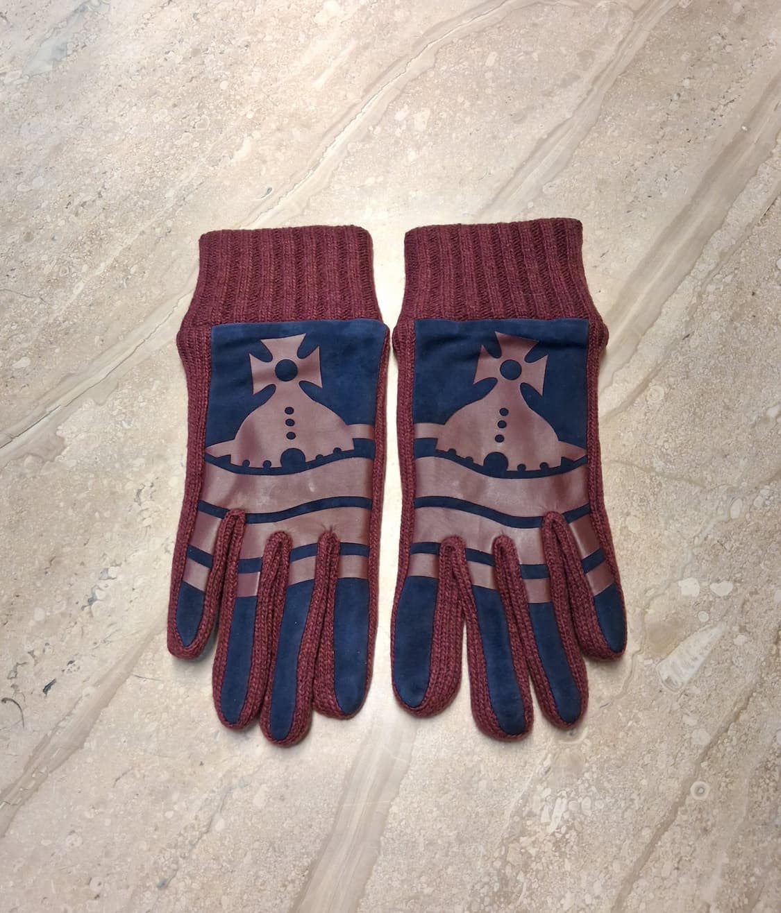 비비안 웨스트우드 스웨이드 니트 콤비 장갑 / 와인 (새상품) 상품이미지4