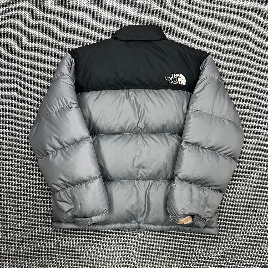 노스페이스 그레이 눕시 700 패딩 95 상품이미지6