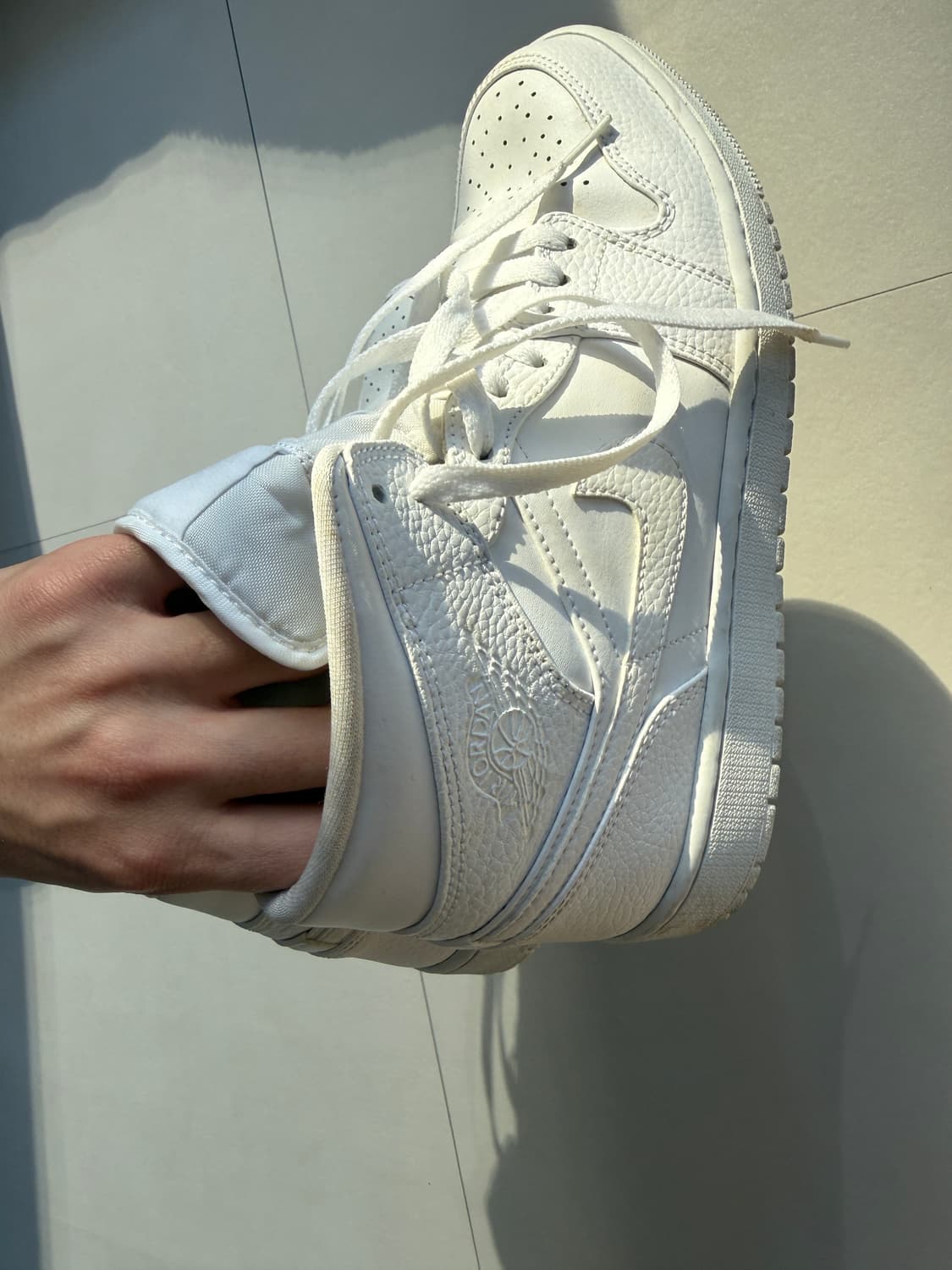 조던1 트리플화이트 미드 275 상품이미지4