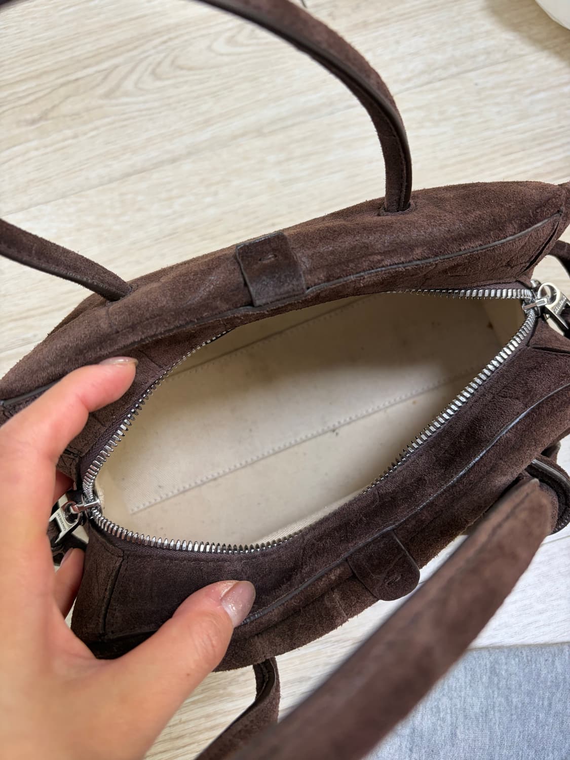 지크뮈스 투리스모 볼링백 스몰 다크 브라운 상품이미지5