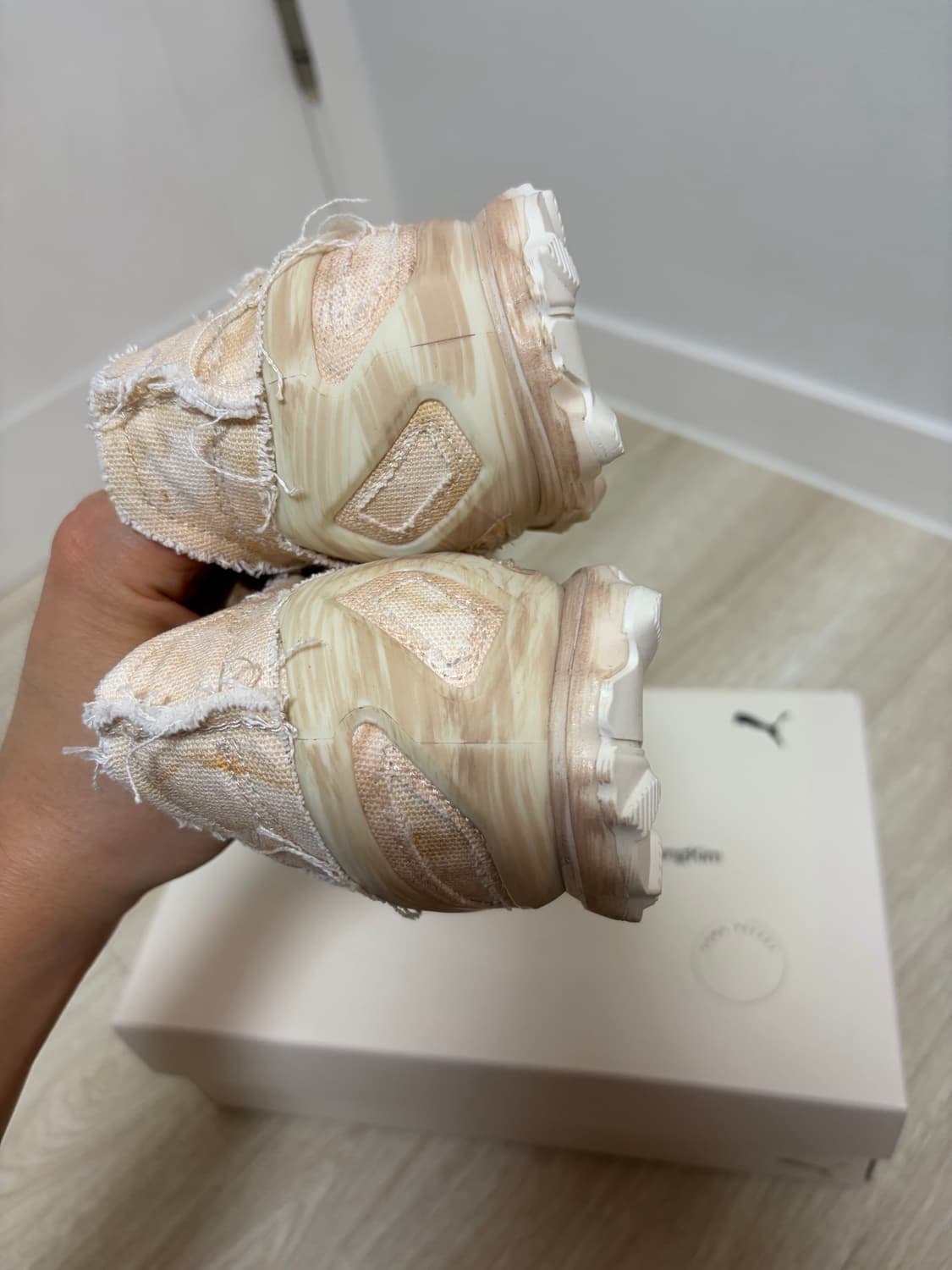 푸마 지용킴 270 새거 상품이미지5