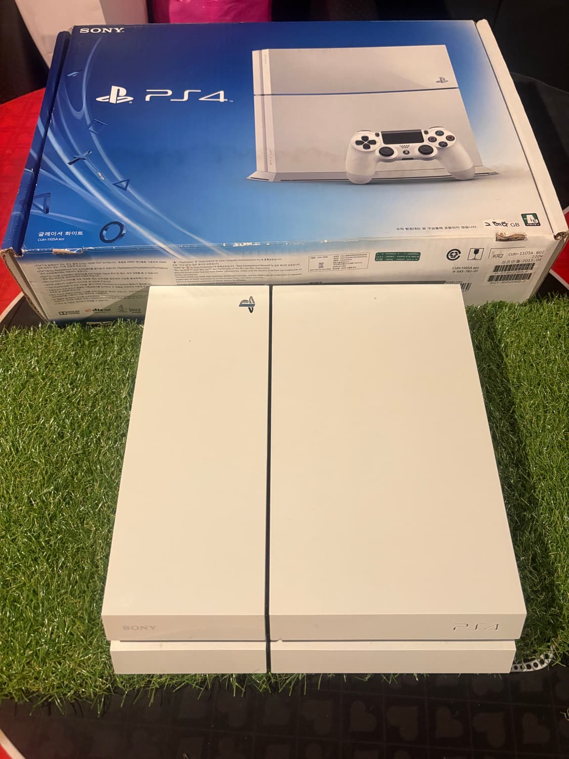 [중고] 플레이스테이션 4 + 각종 부자재 및 타이틀 상품이미지3