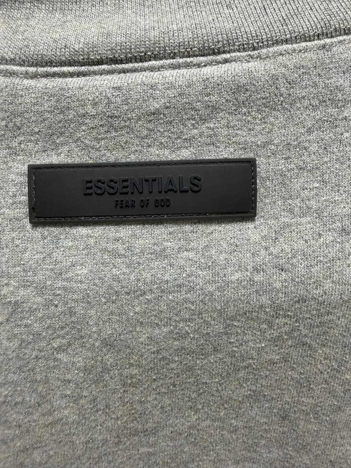 에센셜 더 코어 컬렉션 크루넥 스웨트셔츠 다크 오트밀 L사이즈 상품이미지6