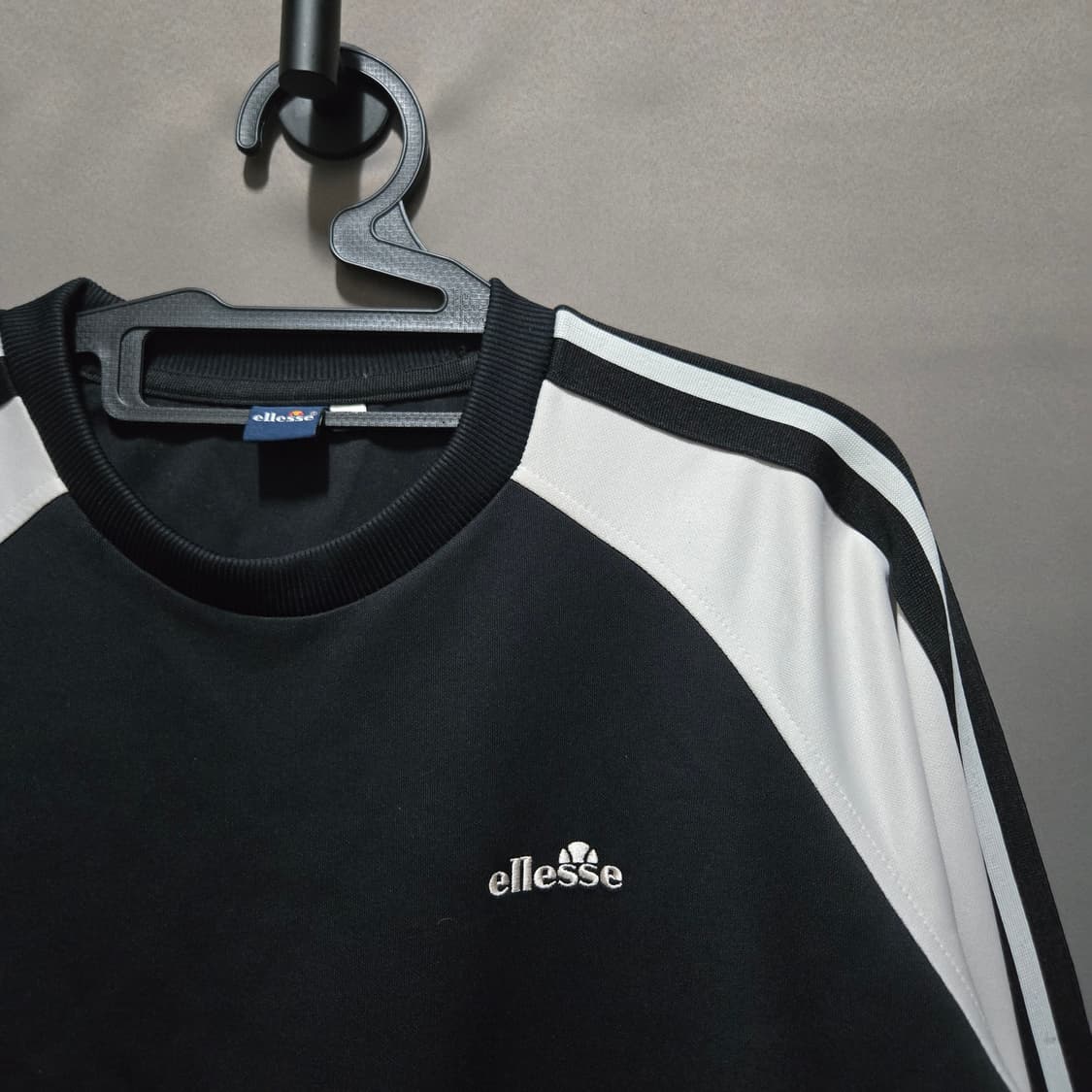 ELLESSE 맨투맨 상품이미지2