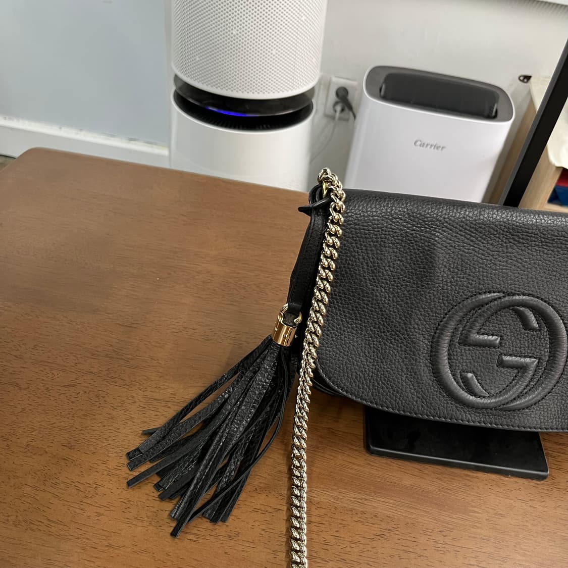 구찌 소호 테슬 체인 크로스백 상품이미지3